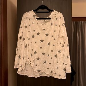 Magnolia Pearl White Dylan Star Tee long-sleeves with grey stars size L